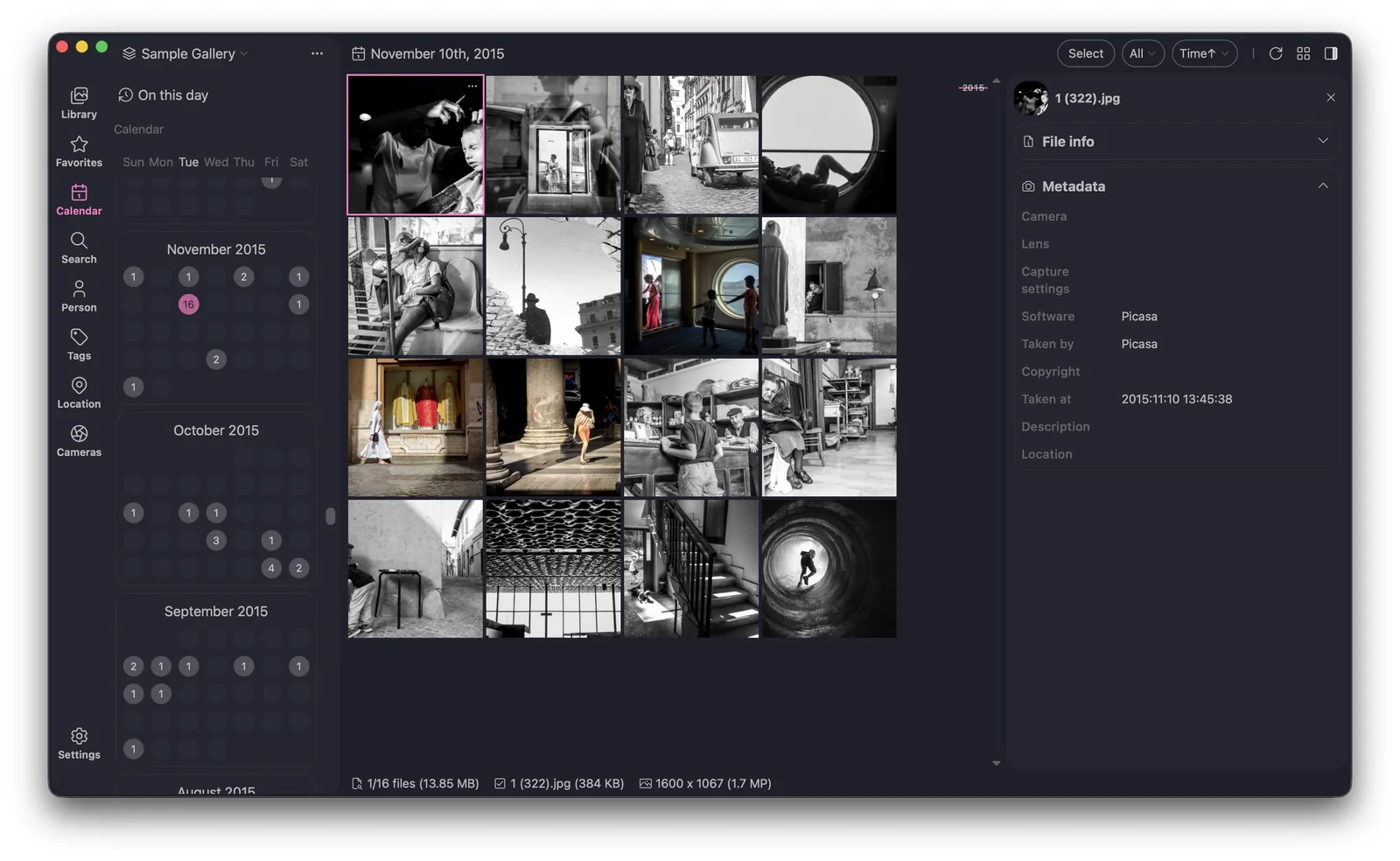 Lap photo manager showing a calendar timeline of a local photo library